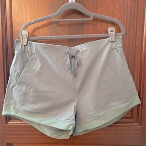 Lululemon sun setter shorts juniper green size 12